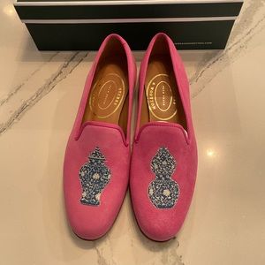 Stubbs and Wooten fuchsia pink slipper - size 7. brand new in box.